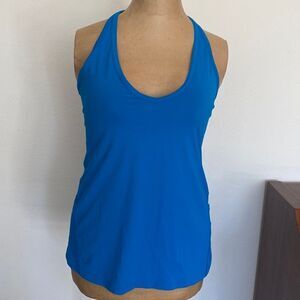 Lululemon Wild And Free Tank sz 4 Shocking Blue great pre owned condition mesh